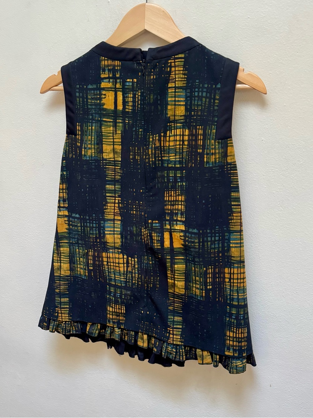 Prada F/W10 Runway Abstract Grid Sleeveless Top - Picture 7 of 12